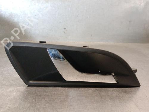 Højre bagtil invendig håndtag Højre bagtil invendig håndtag SKODA SUPERB II (3T4) 1.6 TDI (105 hp) 36780596 36780596