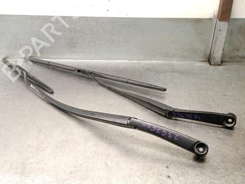 Used Front windshield wiper arm KIA RIO IV (YB, SC, FB) 1.2 CVVT (84 hp) 29395477