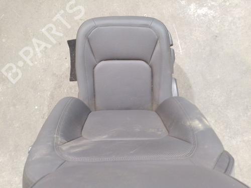 Right front seat LAND ROVER DEFENDER Station Wagon (L663) D250 MHEV 4x4 | BP30296102C16