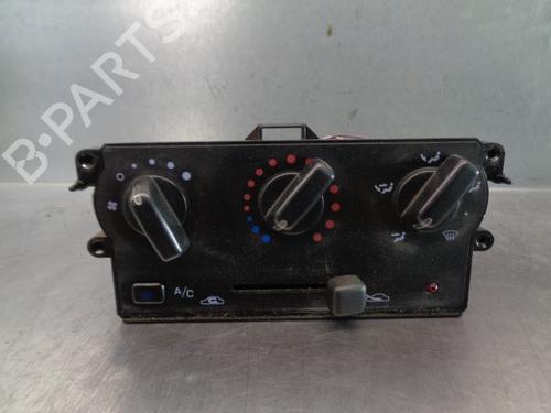 Used Climate control NISSAN MICRA II (K11) 1.3 i 16V (75 hp) 12679781