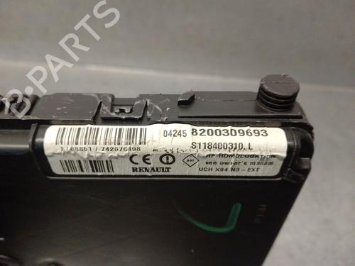 Fuse box RENAULT SCÉNIC II (JM0/1_) 1.6 (JM0C, JM0J, JM1B) | BP32989128E1 - Image 3