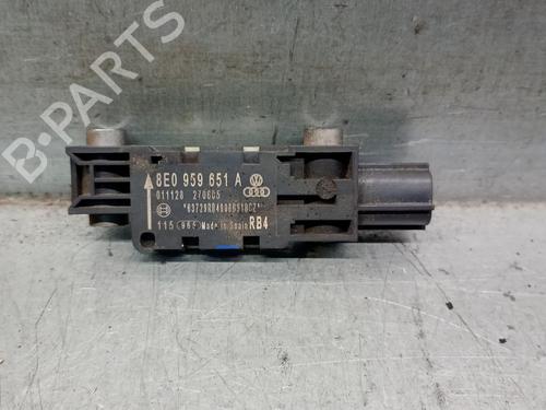 Module électronique AUDI A4 B7 (8EC) 2.0 TDI 16V (140 hp) 30551994