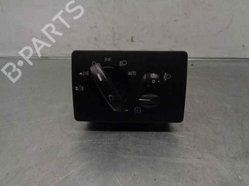 Used Headlight switch FORD FOCUS II Convertible [2006-2010]  21019842