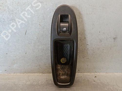 left-rear-window-switch-fiat-500l-351_-352_-2012-37430512 main image
