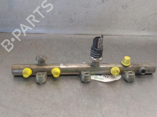 Used Injection rail Injection rail 38016651 38016651