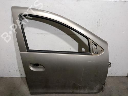 Used Right front door DACIA SANDERO 1.2 16V (75 hp) 31052411