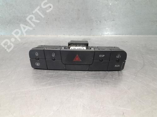 Used Switch Switch 37537537 37537537
