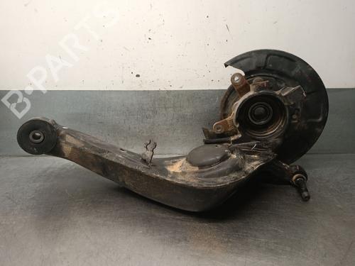 Used Right rear steering knuckle Right rear steering knuckle HYUNDAI SANTA FÉ I (SM) 2.4 16V (146 hp) 40459240 40459240