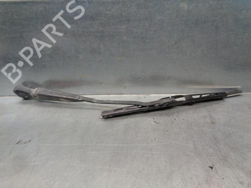 Used Rear windshield wiper arm LAND ROVER DEFENDER Station Wagon (L316) 2.5 TDI 4x4 (L316) (113 hp) 8378456