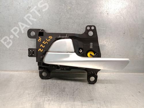 Used Front left interior door handle Front left interior door handle 25761521 25761521