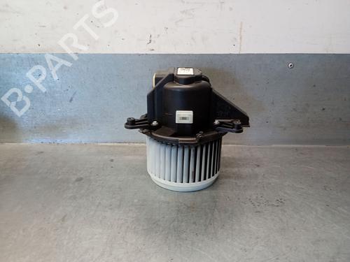 Used Heater blower motor PEUGEOT 5008 II (MC_, MJ_, MR_, M4_) 1.5 BlueHDi 130 (MCYHZJ, MCYHZR, MCYHZX) (131 hp) 26124102