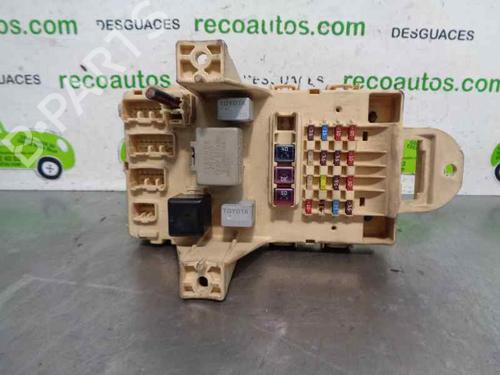 Used Fuse box Fuse box TOYOTA YARIS (_P1_) 1.3 (SCP12_, SCP13_, SCP12R, SCP13R) (87 hp) 33273781 33273781