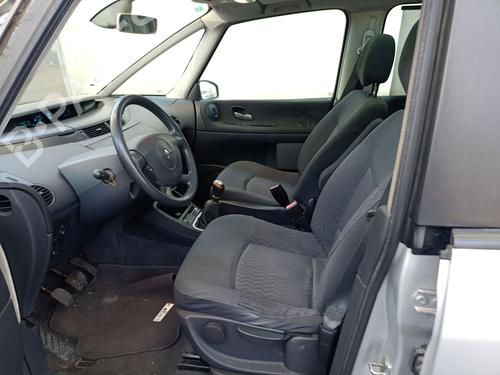Fuse box RENAULT ESPACE IV (JK0/1_) 2.0 dCi (JK02, JK03) | BP27707726E1 - Image 12