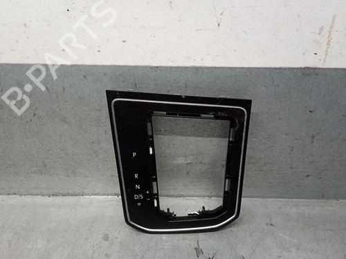 Używane Konsola środkowa VW TOURAN (5T1) 1.4 TSI (150 hp) 30772802