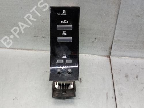 switch-mercedes-benz-s-class-w221-v221-2005-2006-2007-2008-2009-2010-2011-2012-2013-32114544 main image