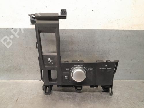 electronic-module-lexus-ct-zwa10_-2010-37408737 main image
