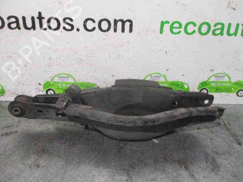 Right rear suspension arm TOYOTA AURIS (_E18_) 1.8 Hybrid (ZWE186_, ZWE186R) | BP2844406M15 