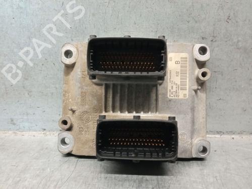 Used Engine control unit (ECU) ALFA ROMEO 147 (937_) 1.6 16V T.SPARK ECO (937.AXA1A, 937.BXA1A) (105 hp) 29582781