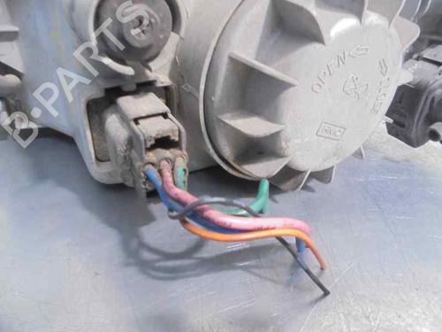 Right headlight HYUNDAI LANTRA II (J-2) 1.9 D | BP3472908C29 