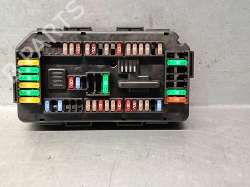 Used Fuse box BMW 3 (F30, F80) 330 e (252 hp) 28169031