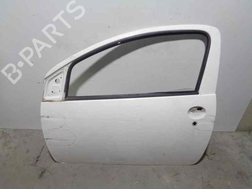 Used Left front door TOYOTA AYGO (_B1_) 1.0 (KGB10_, KGB10R) (68 hp) 6932596