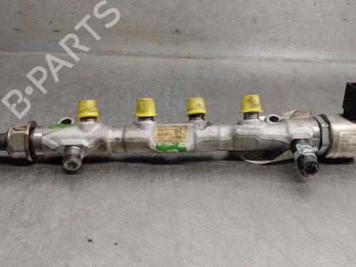Used Injection rail Injection rail 39429385 39429385