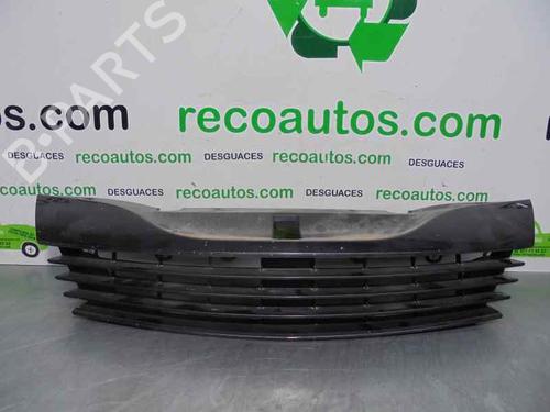 Used Grille RENAULT LAGUNA II Grandtour (KG0/1_) 2.2 dCi (KG0F) (150 hp) 2318559