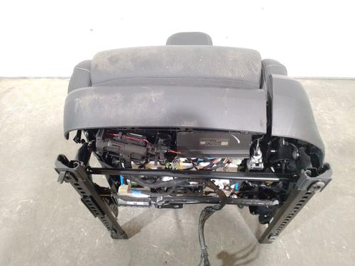 Left front seat VW TOUAREG (CR7, RC8) 3.0 TSI 4motion | BP30127199C15