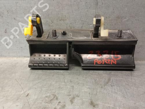 Used Tailgate handle KIA SPORTAGE II (JE_, KM_) 2.0 CRDi (140 hp) 27898922