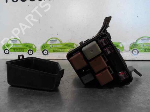 Fuse box TOYOTA AVENSIS (_T22_) 2.0 D-4D (CDT220_, CDT220R) | BP2054151E1 