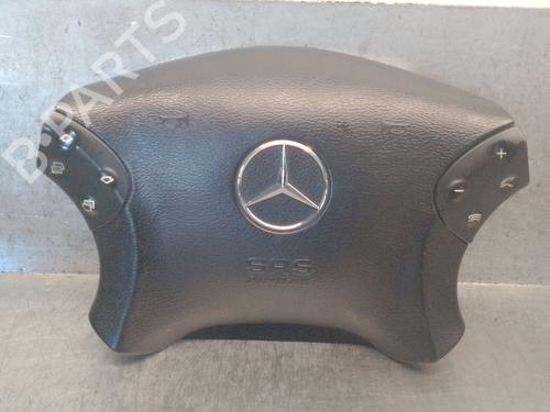 Used Driver airbag MERCEDES-BENZ C-CLASS (W203) C 220 CDI (203.006, 203.008) (143 hp) 22984870