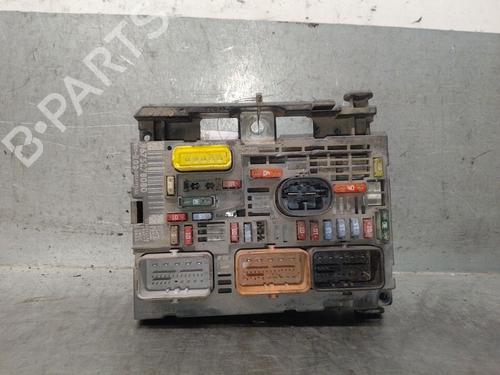 Used Fuse box Fuse box 39531442 39531442