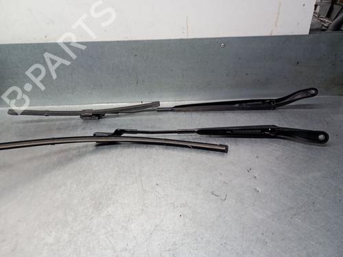 Front windshield wiper arm PEUGEOT 2008 II (UD_, US_, UY_, UJ_, UR_, UC_) 1.5 BlueHDI 110 (UDYHSK) | BP26328061C143 