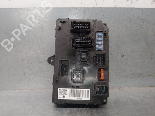 fuse-box-peugeot-407-6d_-2004-2005-2006-2007-2008-2009-2010-2011-36527361 main image