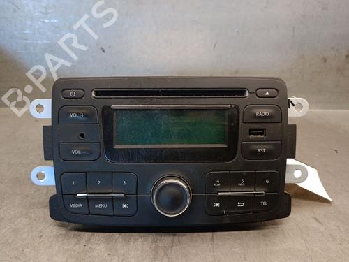 Used Radio Radio DACIA LOGAN II 1.5 dCi / Blue dCi 75 (75 hp) 33173373 33173373