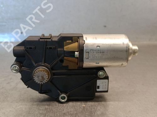 Motor do tecto de abrir Motor do tecto de abrir LANCIA MUSA (350_) 1.3 D Multijet (350.AXB11, 350.AXB1A) (70 hp) 36466778 36466778