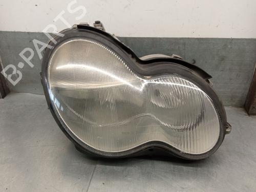 Used Right headlight MERCEDES-BENZ C-CLASS (W203) C 220 CDI (203.006, 203.008) (143 hp) 29042785