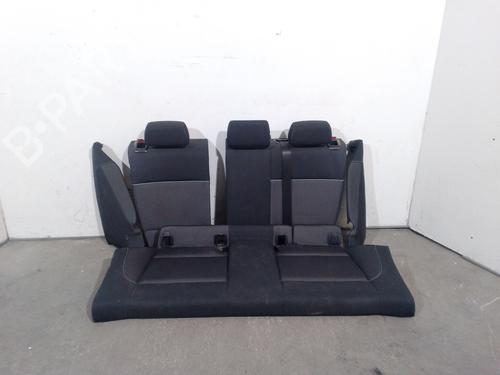Siège arrière BMW 1 (E81) 118 d (143 hp) 31194327