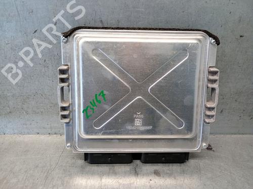 Engine control unit (ECU) DACIA SANDERO III 1.0 TCe 90 | BP28515708M57