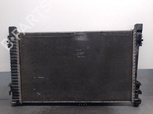 water-radiator-mercedes-benz-c-class-w203-2000-2001-2002-2003-2004-2005-2006-2007-32725975 main image