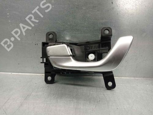 Used Front left interior door handle Front left interior door handle 11938410 11938410