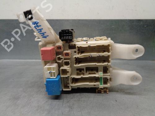 Used Fuse box TOYOTA VERSO (_R2_) [2009-2018]  9136031