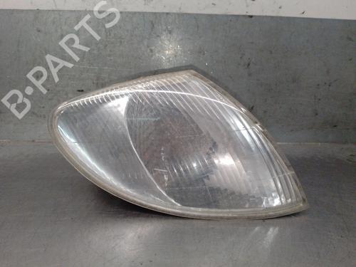 Blinklys fortil højre Blinklys fortil højre RENAULT MEGANE Scenic (JA0/1_) 1.9 dTi (JA0N) (98 hp) 39654802 39654802