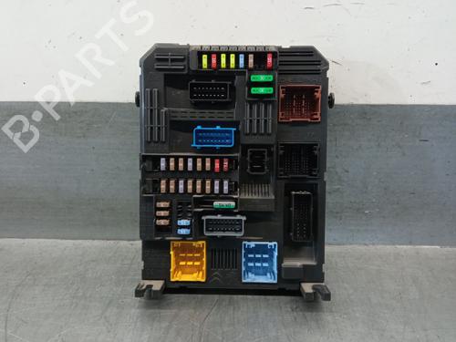Used Fuse box TOYOTA PROACE Van (MDZ_) 1.6 D4d (MDZ9) (95 hp) 27564811