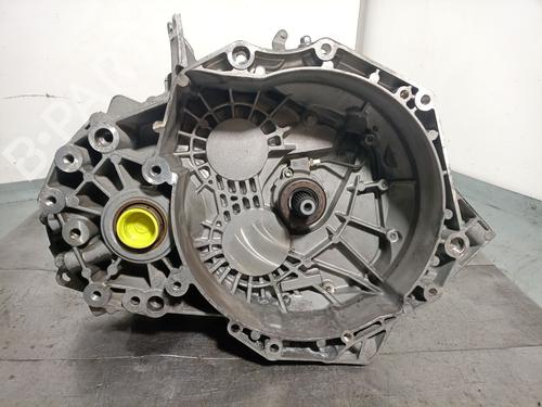 Used Gearbox OPEL ZAFIRA TOURER C (P12) 1.6 CDTI (75) (120 hp) 31015151