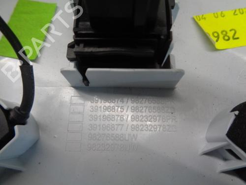Interior roof light PEUGEOT 2008 II (UD_, US_, UY_, UJ_, UR_, UC_) 1.5 BlueHDI 100 | BP17662431I8