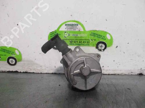 Used Vacuum pump RENAULT MEGANE I Classic (LA0/1_) 1.9 dCi (LA05) (105 hp) 4026758