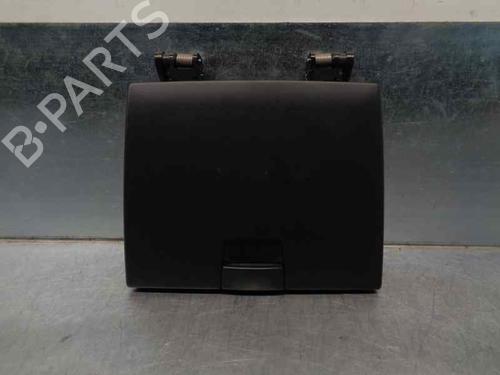 Used Glove box HYUNDAI SANTA FÉ II (CM) 2.2 CRDi 4x4 (155 hp) 7304805