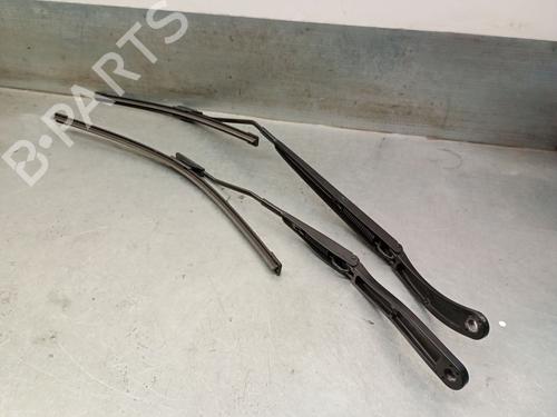 Used Front windshield wiper arm RENAULT TALISMAN (LP_) 1.5 dCi 110 (LPA3) (110 hp) 25242927