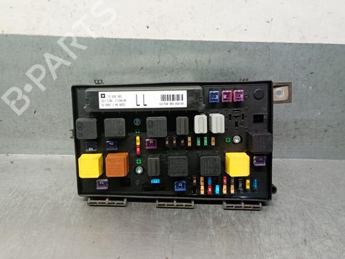 Zekeringkast OPEL ASTRA H (A04) 1.7 CDTI (L48) (100 hp) 31137108